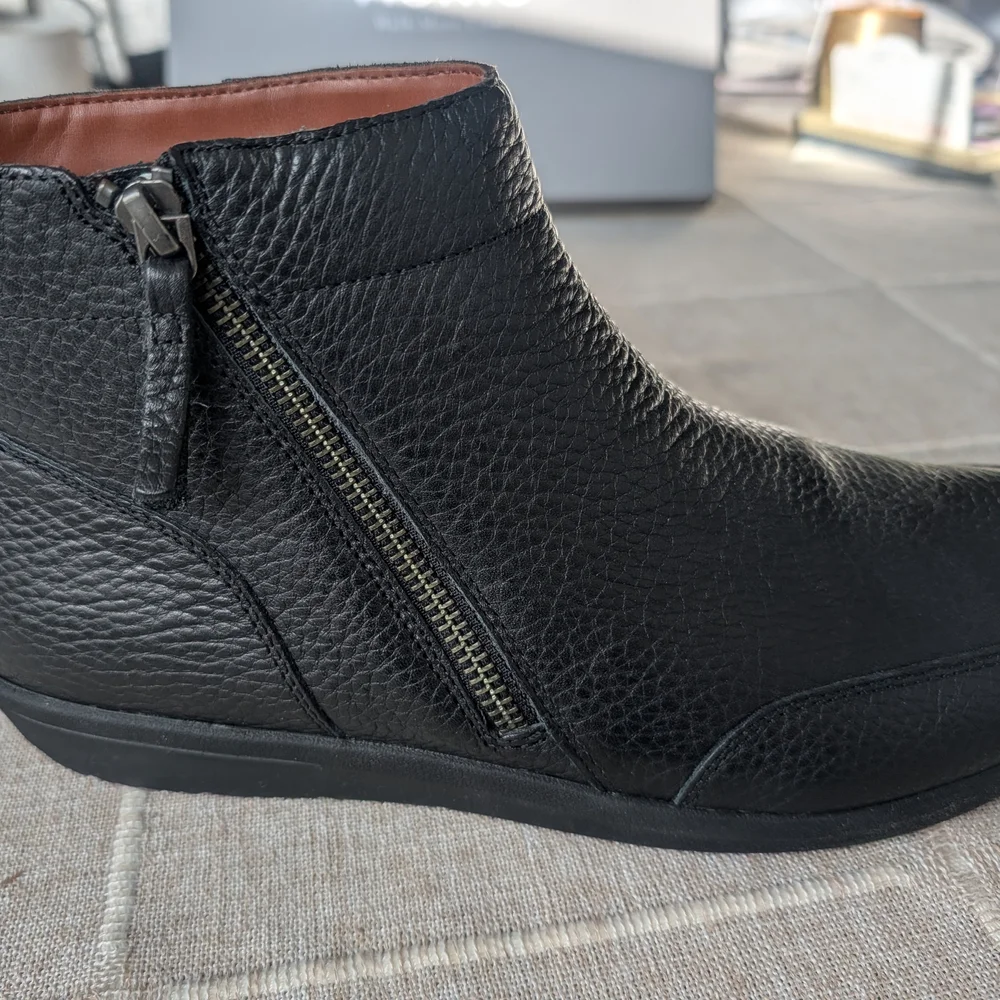 Vionic Lois Women's Boots 10 Black - Picture 3 of 5